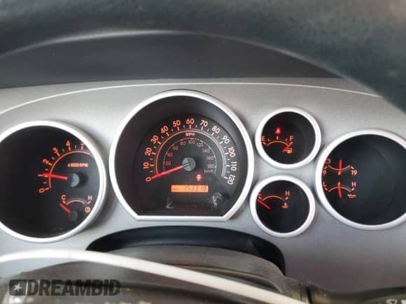 2010 Toyota Tundra z VIN 5TFRY5F15AX097623, wystawiony jako Copart lot #89992165 z przebiegiem 153 318 mil mil oraz Szkoda całkowita • Salvage title. Historia ofert i sprzedaży dostępna na DreamBid. Obrazek 9.