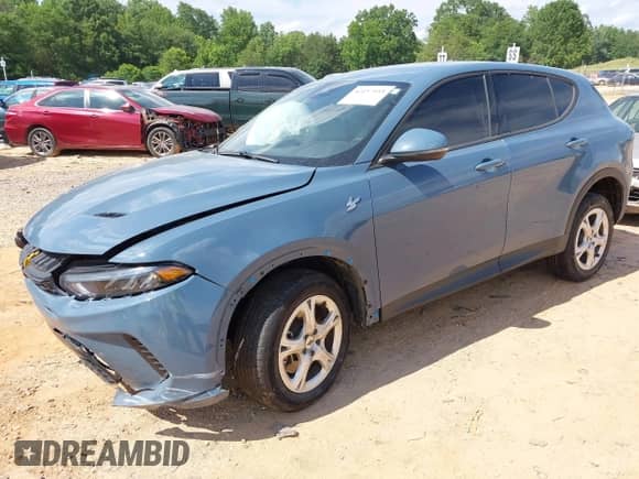 2024 Dodge Hornet GT with VIN ZACNDFAN0R3A43078, listed as a IAAI auction lot 42457555 with 19,147 mi miles and . Bid and sale history available at DreamBid. Image 2.