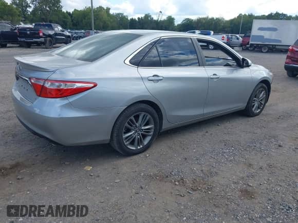 2017 Toyota Camry LE with VIN 4T1BF1FK2HU421143, listed as a IAAI auction lot 43119745 with 102,206 mi miles and . Bid and sale history available at DreamBid. Image 4.