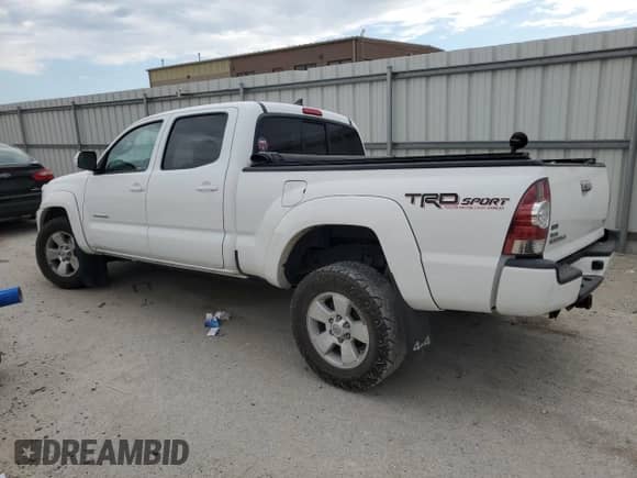 2014 Toyota Tacoma z VIN 3TMMU4FN6EM067612, wystawiony jako Copart lot #81938545 z przebiegiem 175 517 mil mil oraz Szkoda całkowita • Salvage title. Historia ofert i sprzedaży dostępna na DreamBid. Obrazek 2.