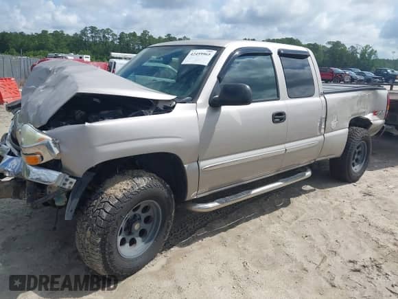 2004 GMC Sierra 1500 SLE with VIN 1GTEK19TX4E284023, listed as a IAAI auction lot 42459965 with Not provided miles and . Bid and sale history available at DreamBid. Image 2.