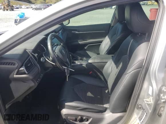 2020 Toyota Camry SE with VIN 4T1G11AK5LU873673, listed as a Copart auction lot 82445535 with 86,477 mi miles and Salvage title. Bid and sale history available at DreamBid. Image 7.