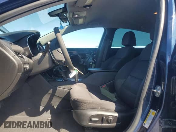 2019 Chevrolet Malibu LT с VIN 1G1ZD5ST3KF129147, выставлен на аукционе Copart как лот 84946625 с пробегом 92 620 миль миль и Списание • Salvage title. История ставок и продаж доступна на DreamBid. Изображение 7.