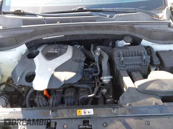 2013 Hyundai Santa Fe Sport with VIN 5XYZU3LA5DG053004, listed as a IAAI auction lot 43527160 with 102,448 mi miles and . Bid and sale history available at DreamBid. Image 10.