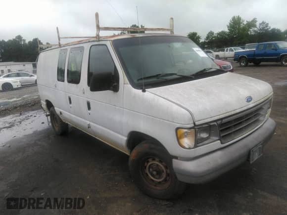 1992 Ford Econoline Cargo с VIN 1FTDE14N0NHA26234, выставлен на аукционе IAAI как лот 42688014 с пробегом 188 678 миль миль и . История ставок и продаж доступна на DreamBid. Изображение 1.