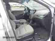 2016 Hyundai Santa Fe SE z VIN KM8SMDHF5GU153257, wystawiony jako IAAI lot #43311596 z przebiegiem 123 409 mil mil oraz . Historia ofert i sprzedaży dostępna na DreamBid. Obrazek 5.