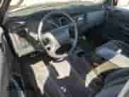 2002 Dodge Dakota with VIN 1B7FL16XX2S669623, listed as a Copart auction lot 62144655 with 195,986 mi miles and Clean title. Bid and sale history available at DreamBid. Image 8.