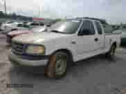 2000 Ford F-150 XL z VIN 1FTRX17W2YNA35334, wystawiony jako Copart lot #55320925 z przebiegiem Nie podano mil oraz Czysty tytuł • Clean title. Historia ofert i sprzedaży dostępna na DreamBid. Obrazek 1.