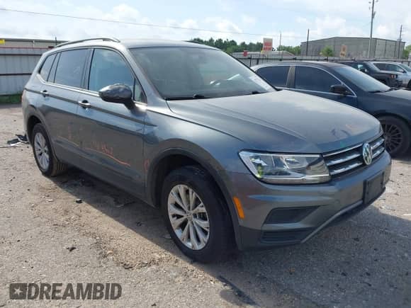 2020 Volkswagen Tiguan S с VIN 3VV1B7AX2LM005870, выставлен на аукционе IAAI как лот 42772211 с пробегом 46 826 миль миль и . История ставок и продаж доступна на DreamBid. Изображение 1.
