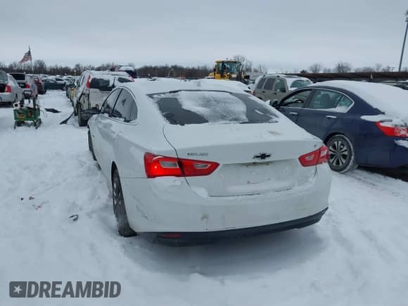 2016 Chevrolet Malibu LT z VIN 1G1ZE5ST0GF322490, wystawiony jako IAAI lot #41209750 z przebiegiem 92 219 mil mil oraz . Historia ofert i sprzedaży dostępna na DreamBid. Obrazek 16.