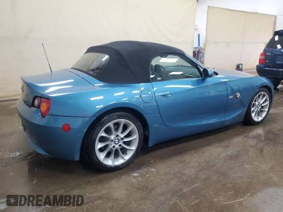 2003 BMW Z4 2.5i z VIN 4USBT33443LR60211, wystawiony jako Copart lot #80317035 z przebiegiem 98 157 mil mil oraz Czysty tytuł • Clean title. Historia ofert i sprzedaży dostępna na DreamBid. Obrazek 3.