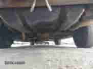 1999 Chevrolet Suburban z VIN 3GNFK16R6XG146089, wystawiony jako IAAI lot #43432599 z przebiegiem 153 966 mil mil oraz . Historia ofert i sprzedaży dostępna na DreamBid. Obrazek 14.