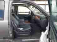 2012 Chevrolet Tahoe LTZ с VIN 1GNSKCE07CR227450, выставлен на аукционе IAAI как лот 42543473 с пробегом 158 555 миль миль и . История ставок и продаж доступна на DreamBid. Изображение 5.