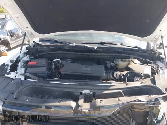 2021 Chevrolet Suburban LT z VIN 1GNSCCKD4MR308637, wystawiony jako IAAI lot #41275312 z przebiegiem 84 833 mil mil oraz . Historia ofert i sprzedaży dostępna na DreamBid. Obrazek 10.