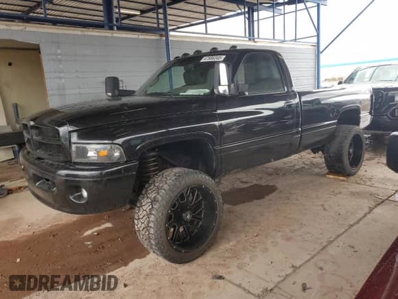 1998 Dodge RAM с VIN 3B7KF26D7WM218410, выставлен на аукционе Copart как лот 47886345 с пробегом 330 799 миль миль и Списание • Salvage title. История ставок и продаж доступна на DreamBid. Изображение 1.
