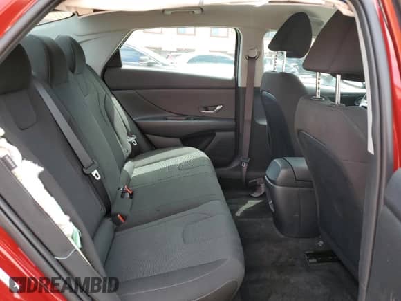 2025 Hyundai Elantra SE с VIN KMHLL4DG7SU009031, выставлен на аукционе Copart как лот 70039885 с пробегом 4 313 миль миль и На запчасти • Non repairable. История ставок и продаж доступна на DreamBid. Изображение 10.