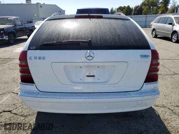 2002 Mercedes-Benz C 230/260/280/320 с VIN WDBRH64J32F186976, выставлен на аукционе Copart как лот 81621545 с пробегом Не указан миль и Списание • Salvage title. История ставок и продаж доступна на DreamBid. Изображение 6.