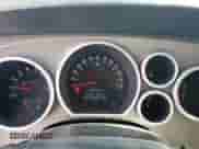 2013 Toyota Tundra Platinum с VIN 5TFFY5F10DX145553, выставлен на аукционе Copart как лот 82311405 с пробегом 142 592 миль миль и Списание • Salvage title. История ставок и продаж доступна на DreamBid. Изображение 9.