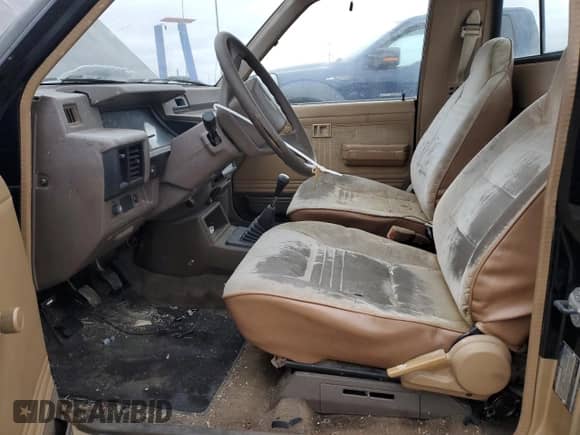 1987 Dodge RAM with VIN JB7FL54E9HP065758, listed as a Copart auction lot 41376385 with 274,850 mi miles and Clean title. Bid and sale history available at DreamBid. Image 7.
