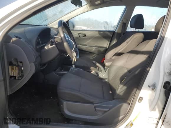 2012 Hyundai Elantra GLS z VIN KMHDB8AE5CU130952, wystawiony jako Copart lot #82003535 z przebiegiem 124 923 mil mil oraz Szkoda całkowita • Salvage title. Historia ofert i sprzedaży dostępna na DreamBid. Obrazek 7.