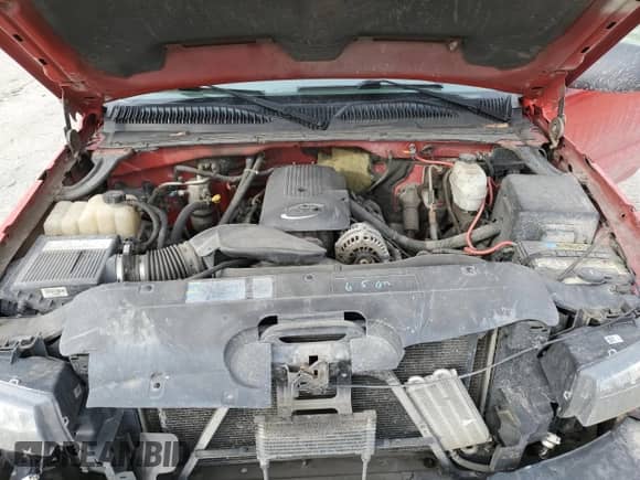 2006 Chevrolet Silverado 2500HD LS с VIN 1GCHC24U56E154315, выставлен на аукционе Copart как лот 46240345 с пробегом Не указан миль и Списание • Salvage title. История ставок и продаж доступна на DreamBid. Изображение 13.