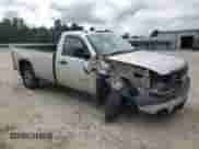 2011 GMC Sierra 1500 Work Truck z VIN 1GTN2TEA3BZ172539, wystawiony jako Copart lot #68126505 z przebiegiem 83 942 mil mil oraz Czysty tytuł • Clean title. Historia ofert i sprzedaży dostępna na DreamBid. Obrazek 4.