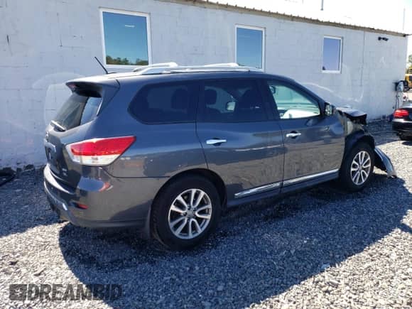 2013 Nissan Pathfinder SL with VIN 5N1AR2MM6DC602808, listed as a Copart auction lot 70843185 with 72,740 mi miles and Salvage title. Bid and sale history available at DreamBid. Image 3.