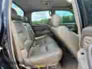 2006 Toyota Tundra Limited z VIN 5TBET38166S526045, wystawiony jako Copart lot #66914345 z przebiegiem 166 666 mil mil oraz Czysty tytuł • Clean title. Historia ofert i sprzedaży dostępna na DreamBid. Obrazek 10.