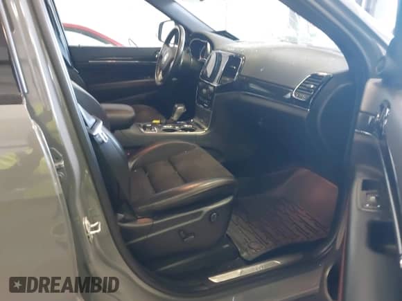 2020 Jeep Grand Cherokee Trailhawk with VIN 1C4RJFLG6LC101899, listed as a IAAI auction lot 42592283 with 116,619 mi miles and . Bid and sale history available at DreamBid. Image 5.