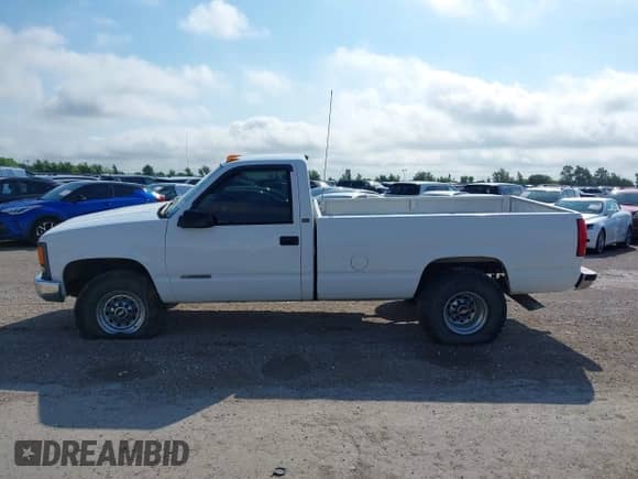 1997 Chevrolet Silverado 2500 with VIN 1GCGC24R1VZ174933, listed as a IAAI auction lot 42198722 with 231,645 mi miles and . Bid and sale history available at DreamBid. Image 14.