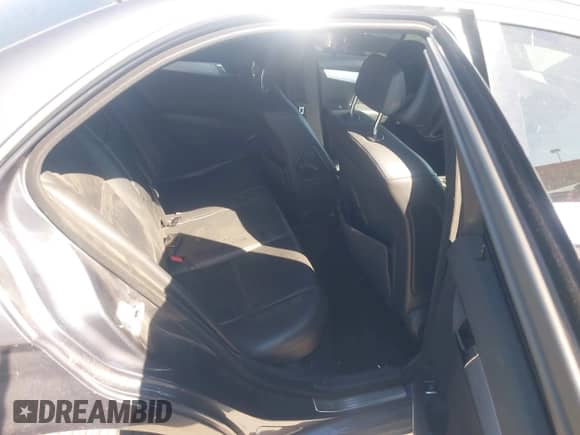 2008 Mercedes-Benz C 300 Sport с VIN WDDGF54X68R028884, выставлен на аукционе IAAI как лот 43433641 с пробегом 157 251 миль миль и . История ставок и продаж доступна на DreamBid. Изображение 8.