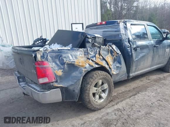 2019 Ram 1500 SLT z VIN 1C6RR7TT2KS576702, wystawiony jako IAAI lot #41547114 z przebiegiem 89 331 mil mil oraz . Historia ofert i sprzedaży dostępna na DreamBid. Obrazek 6.