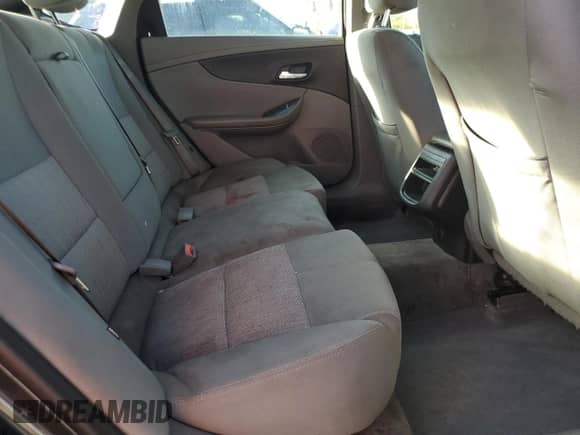 2015 Chevrolet Impala LS с VIN 1G11Z5SLXFU137262, выставлен на аукционе Copart как лот 43977835 с пробегом 105 717 миль миль и Списание • Salvage title. История ставок и продаж доступна на DreamBid. Изображение 10.