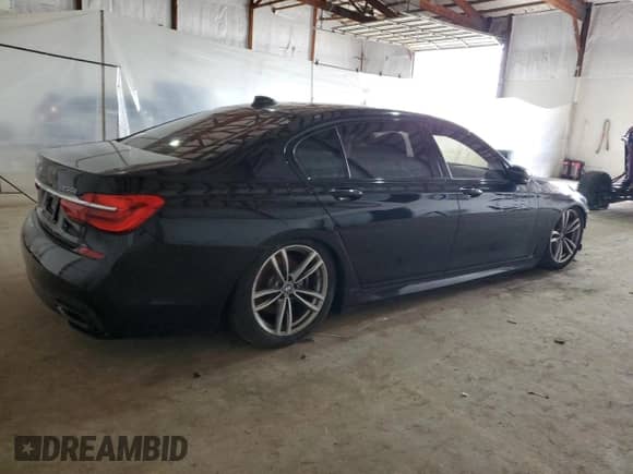 2019 BMW 7 Series 750i xDrive with VIN WBA7F2C53KB239045, listed as a Copart auction lot 51090855 with 95,043 mi miles and Clean title. Bid and sale history available at DreamBid. Image 3.