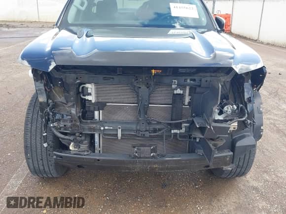 2023 Nissan Frontier SV z VIN 1N6ED1EJ7PN608058, wystawiony jako IAAI lot #41455622 z przebiegiem 18 790 mil mil oraz . Historia ofert i sprzedaży dostępna na DreamBid. Obrazek 6.