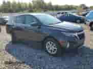 2022 Chevrolet Equinox LT z VIN 2GNAXUEV9N6136614, wystawiony jako Copart lot #81015525 z przebiegiem 56 958 mil mil oraz Szkoda całkowita • Salvage title. Historia ofert i sprzedaży dostępna na DreamBid. Obrazek 4.