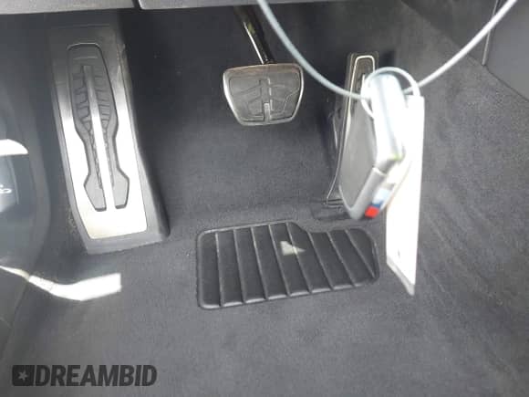 2017 BMW 5 Series 530i xDrive with VIN WBAJA7C39HG904378, listed as a IAAI auction lot 42446351 with 56,363 mi miles and . Bid and sale history available at DreamBid. Image 11.