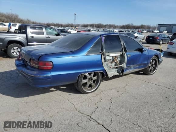 1991 Chevrolet Caprice z VIN 1G1BL53E9MW205686, wystawiony jako Copart lot #42391065 z przebiegiem 169 346 mil mil oraz Szkoda całkowita • Salvage title. Historia ofert i sprzedaży dostępna na DreamBid. Obrazek 3.