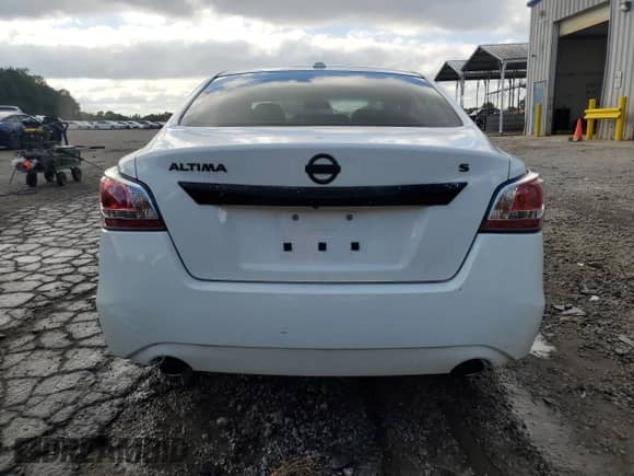 2015 Nissan Altima S z VIN 1N4AL3APXFC431452, wystawiony jako Copart lot #84224915 z przebiegiem 188 414 mil mil oraz Szkoda całkowita • Salvage title. Historia ofert i sprzedaży dostępna na DreamBid. Obrazek 6.
