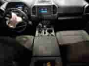 2015 Ford F-150 XLT z VIN 1FTFX1EF8FFA39935, wystawiony jako Copart lot #68185545 z przebiegiem 201 850 mil mil oraz Szkoda całkowita • Salvage title. Historia ofert i sprzedaży dostępna na DreamBid. Obrazek 8.