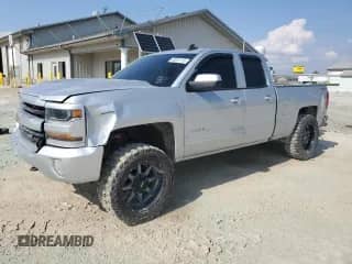 2017 Chevrolet Silverado 1500 LT z VIN 1GCVKREH3HZ115640, wystawiony jako Copart lot #58801115 z przebiegiem 159 528 mil mil oraz Szkoda całkowita • Salvage title. Historia ofert i sprzedaży dostępna na DreamBid. Obrazek 1.