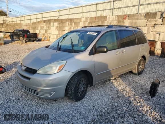 2005 Toyota Sienna CE с VIN 5TDZA23C15S300995, выставлен на аукционе Copart как лот 86701625 с пробегом 227 506 миль миль и Чистый • Clean title. История ставок и продаж доступна на DreamBid. Изображение 1.