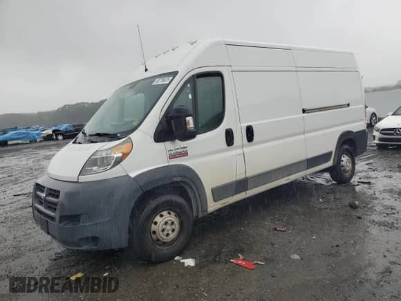2016 Ram ProMaster Cargo с VIN 3C6TRVDG2GE102996, выставлен на аукционе Copart как лот 63736825 с пробегом 170 695 миль миль и Списание • Salvage title. История ставок и продаж доступна на DreamBid. Изображение 1.