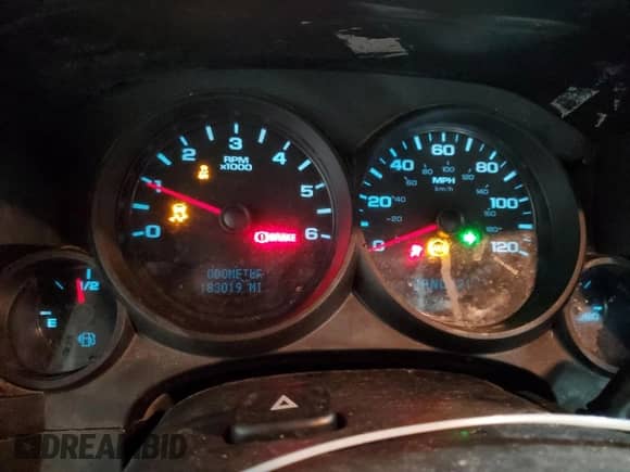 2012 Chevrolet Silverado 1500 Work Truck z VIN 1GCNKPEA4CZ100743, wystawiony jako Copart lot #70768315 z przebiegiem 183 019 mil mil oraz Szkoda całkowita • Salvage title. Historia ofert i sprzedaży dostępna na DreamBid. Obrazek 9.