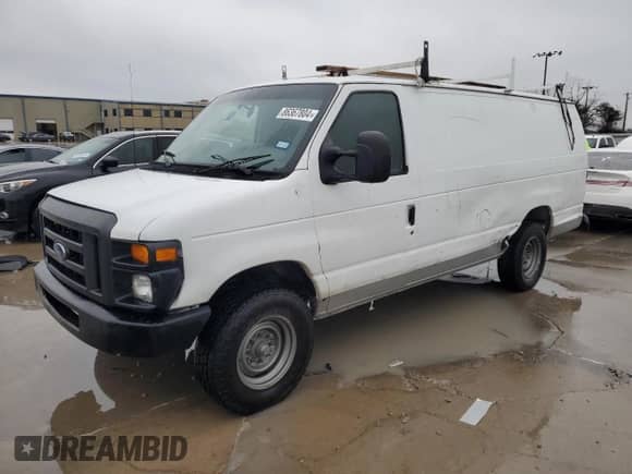 2009 Ford Econoline Cargo Commercial с VIN 1FTSS34L79DA03928, выставлен на аукционе Copart как лот 86367804 с пробегом 205 360 миль миль и Списание • Salvage title. История ставок и продаж доступна на DreamBid. Изображение 1.