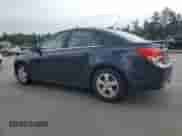 2015 Chevrolet Cruze LT z VIN 1G1PD5SB8F7274988, wystawiony jako Copart lot #63468685 z przebiegiem 187 932 mil mil oraz Szkoda całkowita • Salvage title. Historia ofert i sprzedaży dostępna na DreamBid. Obrazek 2.