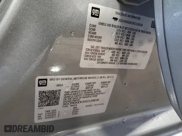 2025 Chevrolet Silverado 1500 z VIN 3GCPKKEK5SG139036, wystawiony jako Copart lot #68049775 z przebiegiem 8 130 mil mil oraz Szkoda całkowita • Salvage title. Historia ofert i sprzedaży dostępna na DreamBid. Obrazek 12.