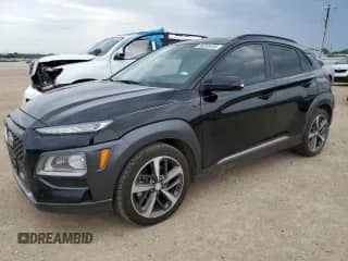 2020 Hyundai Kona Limited z VIN KM8K33A57LU562904, wystawiony jako Copart lot #56245435 z przebiegiem 73 679 mil mil oraz Czysty tytuł • Clean title. Historia ofert i sprzedaży dostępna na DreamBid. Obrazek 1.