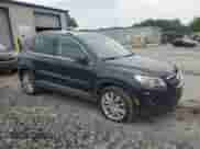 2010 Volkswagen Tiguan с VIN WVGBV9AX4AW521226, выставлен на аукционе Copart как лот 60451315 с пробегом 184 344 миль миль и Списание • Salvage title. История ставок и продаж доступна на DreamBid. Изображение 4.