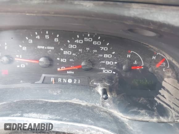 2007 Ford Econoline Cargo Commercial with VIN 1FTNE14W37DA68968, listed as a IAAI auction lot 42978042 with 207,522 mi miles and . Bid and sale history available at DreamBid. Image 7.